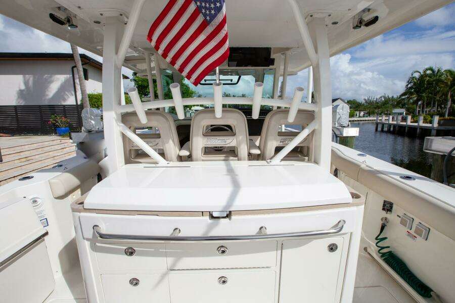2023 Boston Whaler 380 Outrage