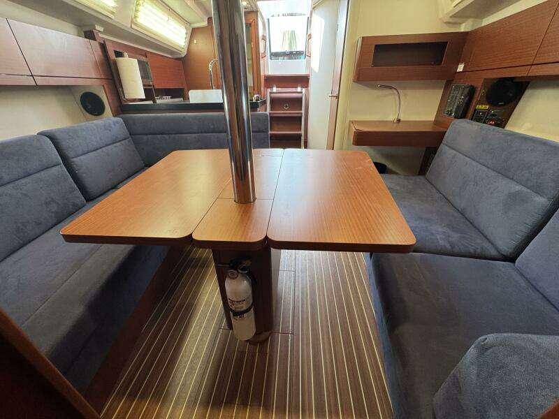 2018 Hanse 348