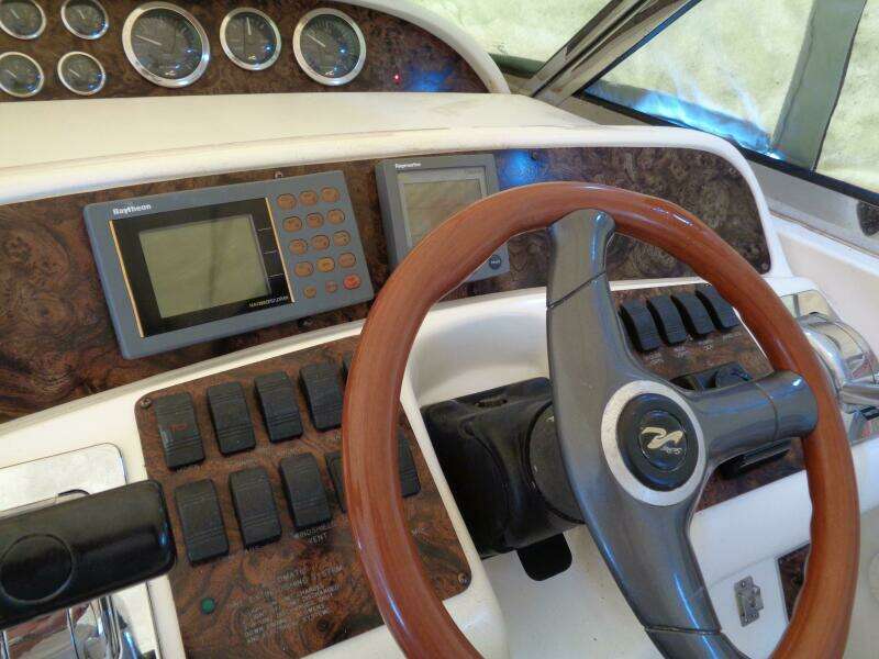 1997 Sea Ray 370 Sundancer