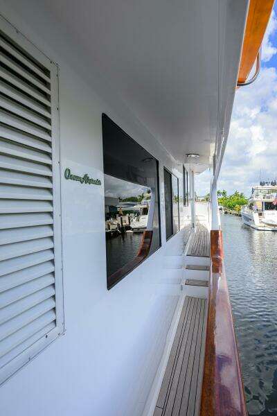 2001 Ocean Alexander 602 MKI