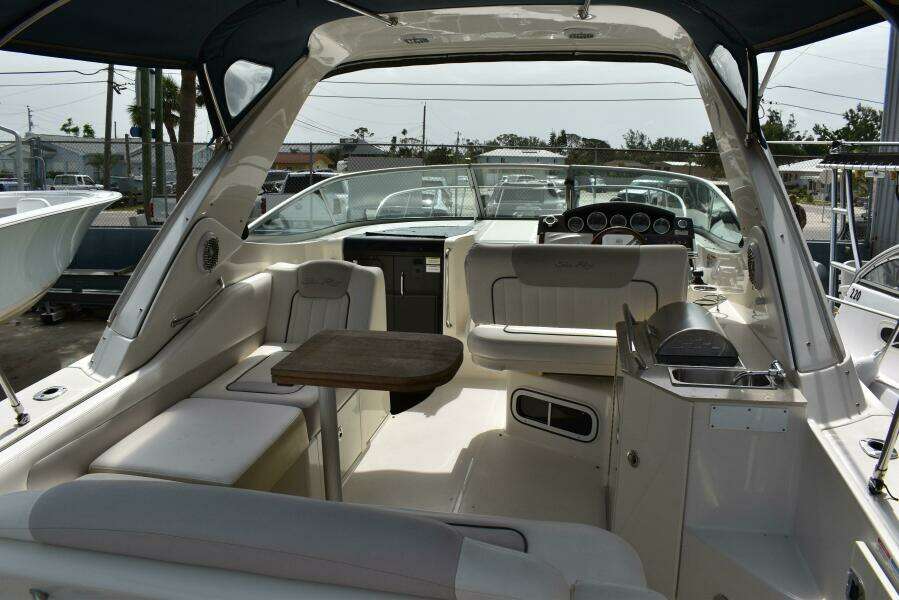 2011 Sea Ray 310 Sundancer