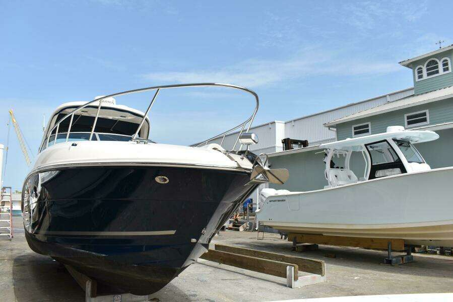 2011 Sea Ray 310 Sundancer
