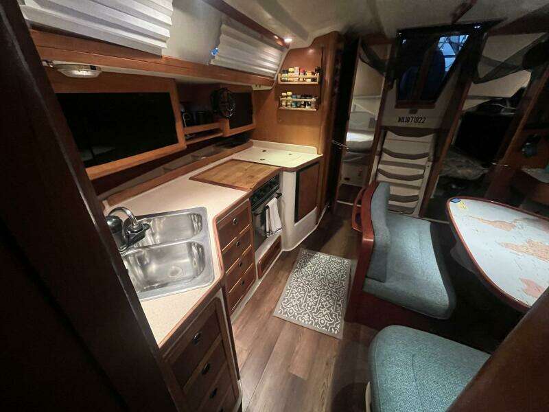 1999 Catalina 42 MK II