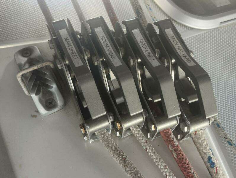 1999 Catalina 42 MK II