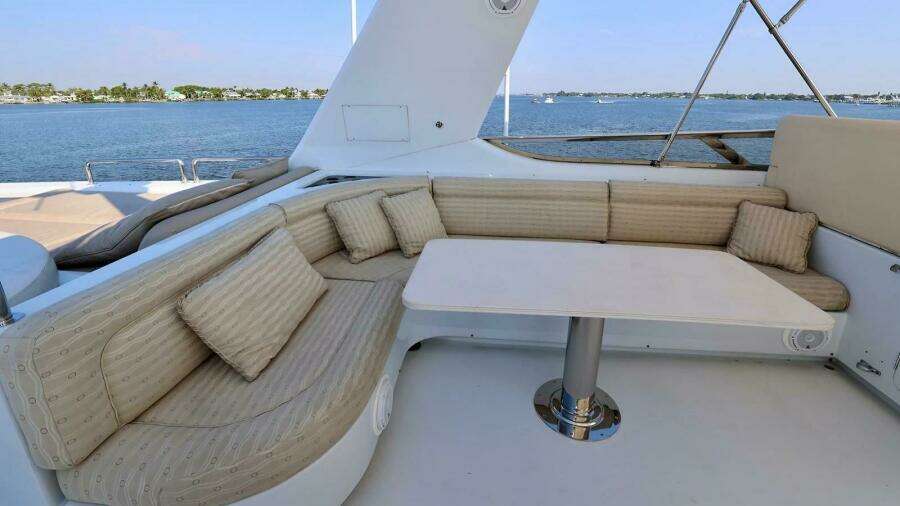 MY DESTINY 98'/29.87m Destiny 2001