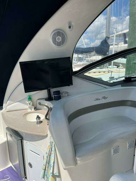 2006 Sea Ray 320 Sundancer
