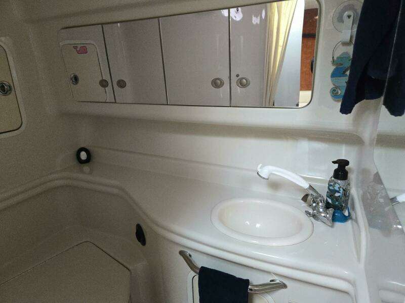 2006 Sea Ray 320 Sundancer