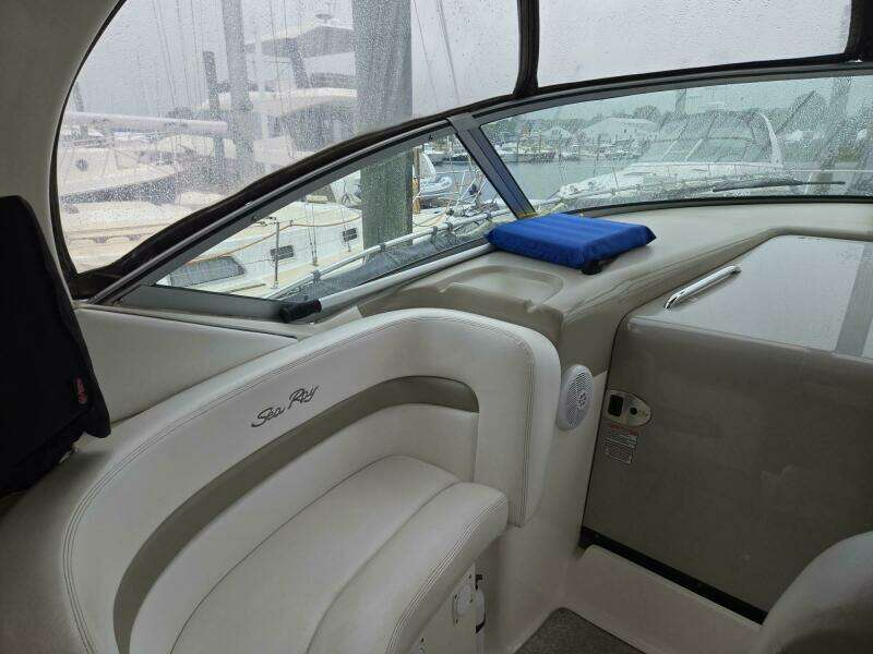 2006 Sea Ray 320 Sundancer