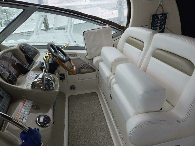 2006 Sea Ray 320 Sundancer
