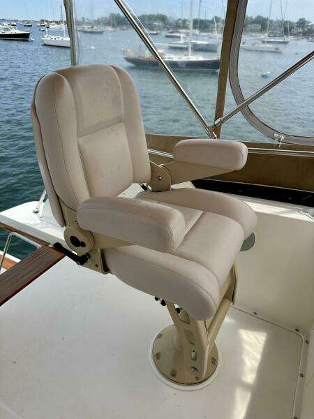Flybridge   Mates Seat