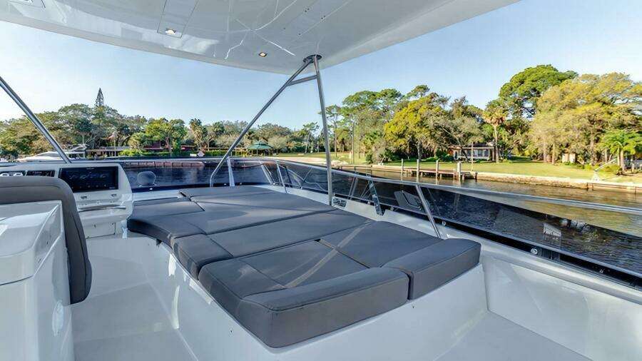 RELENTLESS 56'/ 17.06m 2018 Prestige