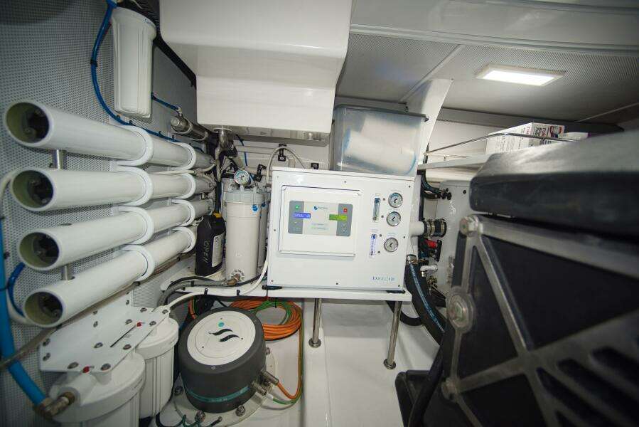 2023 Marlow Explorer 70E-CB