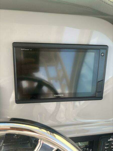 2021 Robalo R247 Dual Console