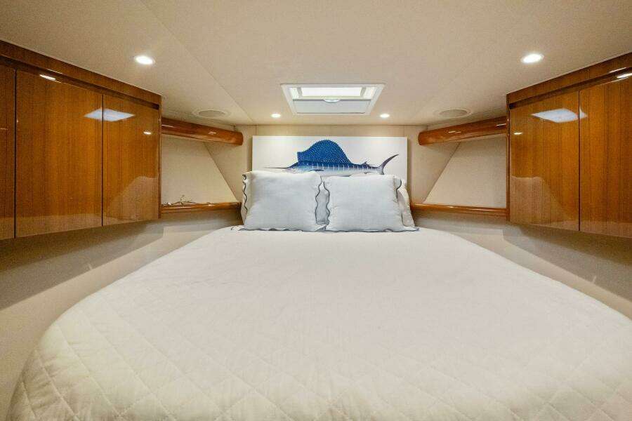 2015 Viking 52 Open "Terrabbean" - Stateroom