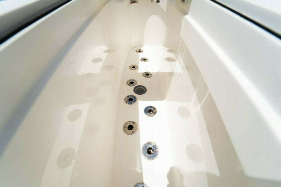 2018 Viking 72 Convertible - Wrapped Up