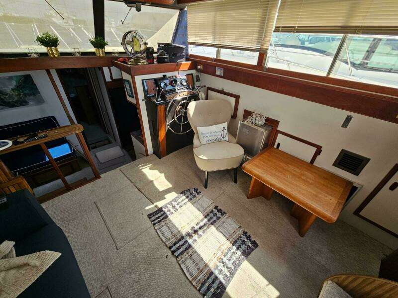 1977 Viking 43 Aft Cabin
