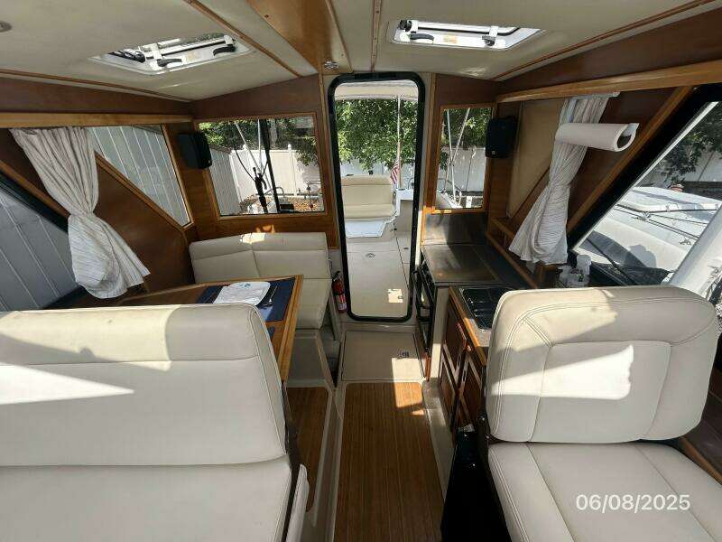 28' Cutwater salon aft