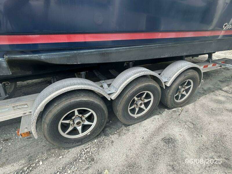 28' Cutwater trailer left wheels