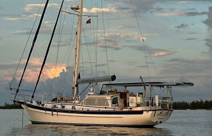 2005 Cabo Rico 42 Pilothouse