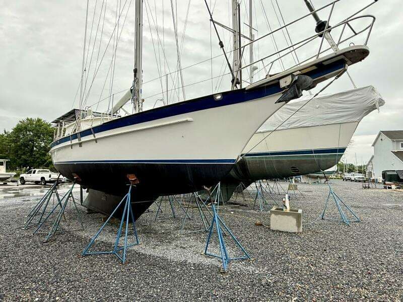 2005 Cabo Rico 42 Pilothouse