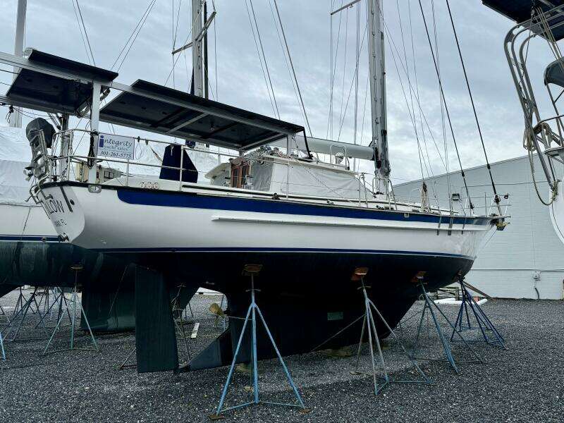 2005 Cabo Rico 42 Pilothouse