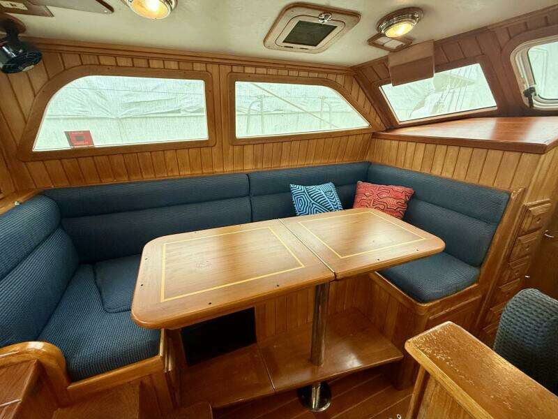 2005 Cabo Rico 42 Pilothouse