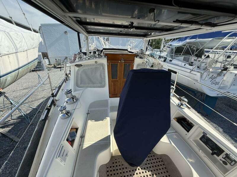 2005 Cabo Rico 42 Pilothouse
