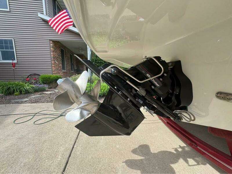 2015 Crownline 285 SS