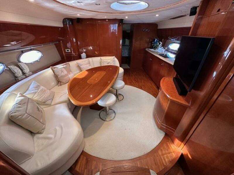 2006 Viking Princess 58V