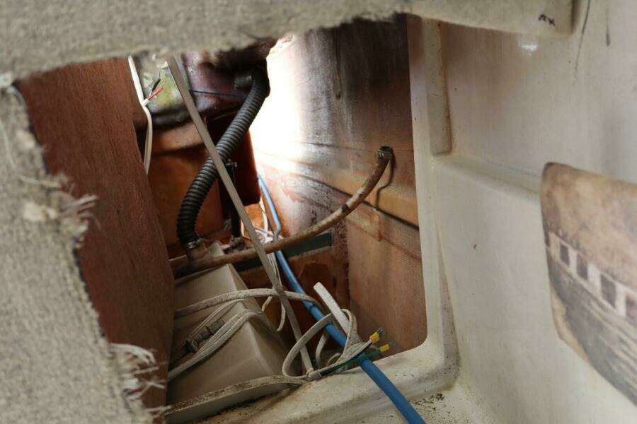 2005 Sea Boss 235 Walkaround