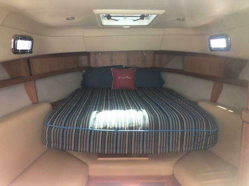 2005 Mainship 30 Pilot