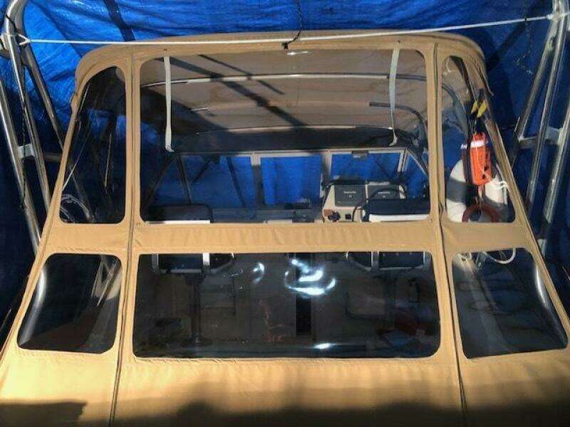 2005 Mainship 30 Pilot