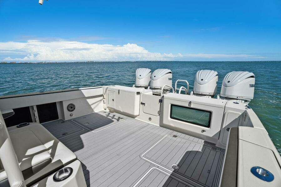 2022 World Cat 400 CC-X - Cockpit