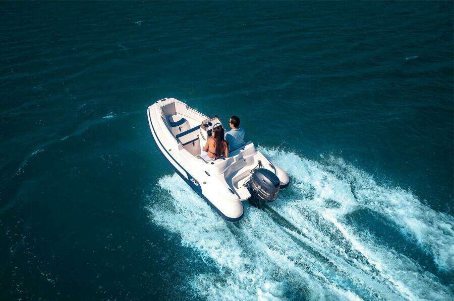 2024 Nautilus 13 DLX