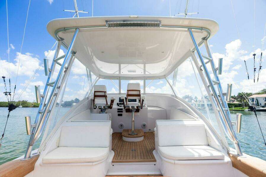 2018 Custom Carolina 35 Express