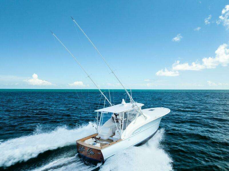 2018 Custom Carolina 35 Express