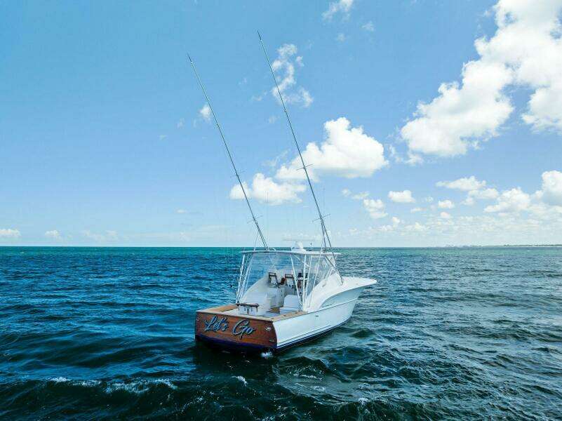 2018 Custom Carolina 35 Express