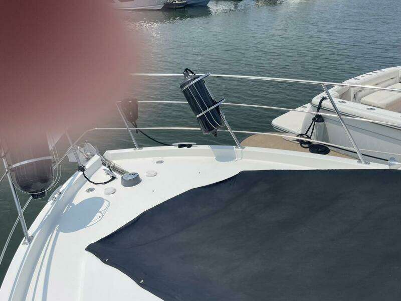 2006 Carver 36 Mariner