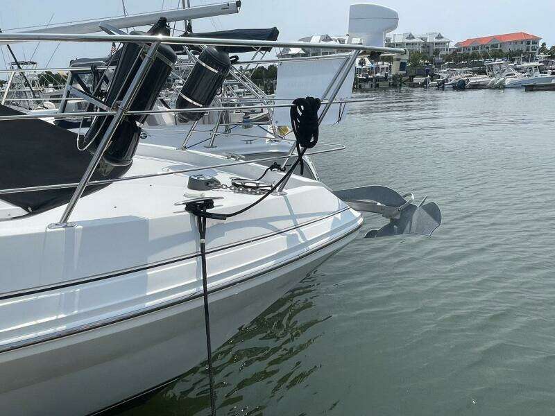 2006 Carver 36 Mariner
