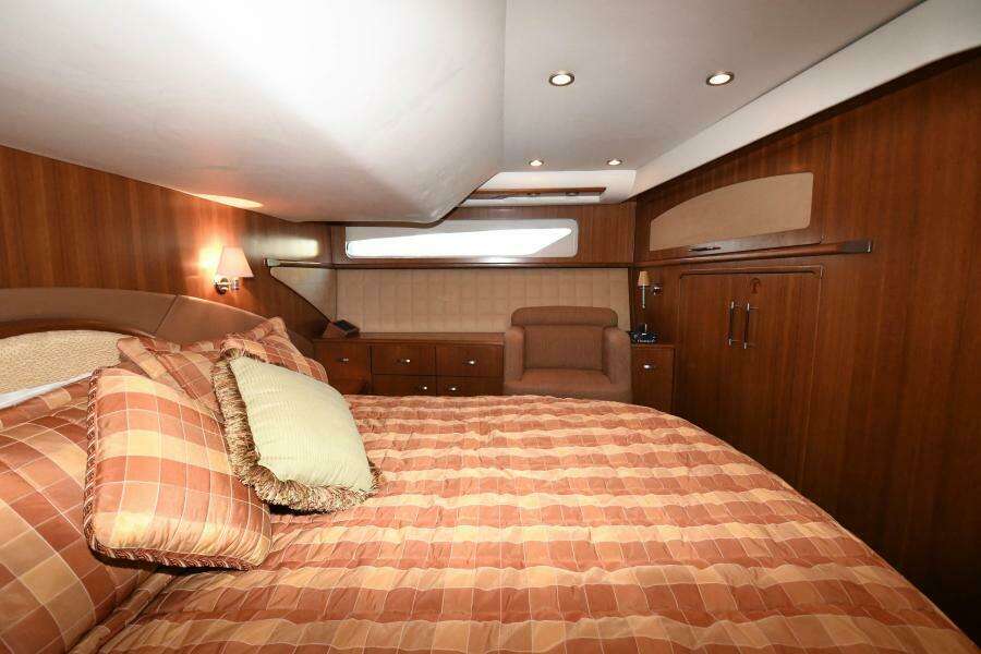 2008 58 Tiara Yachts Sovran - Dreamscape - Master Stateroom