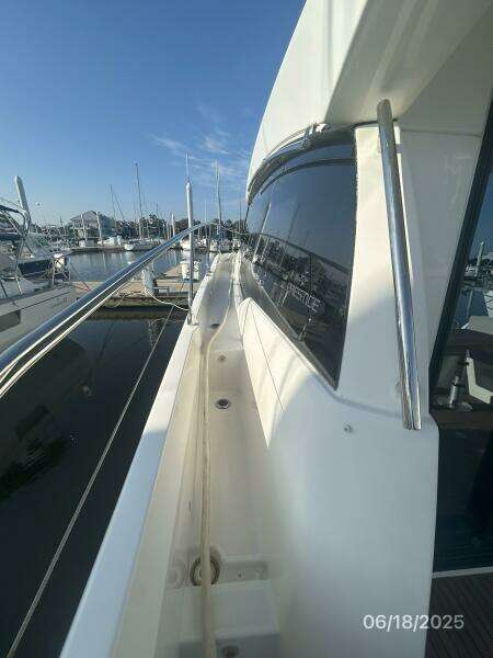 42' Prestige port side deck1