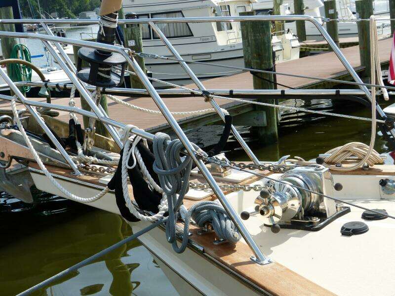 2000 Island Packet 420