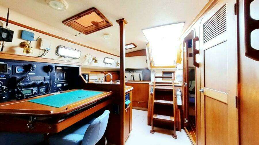 2000 Island Packet 420