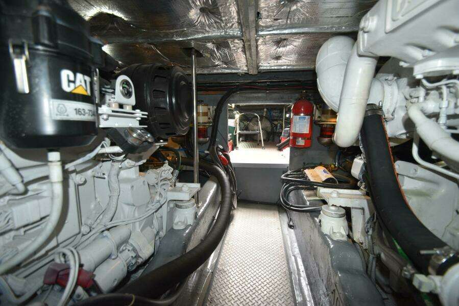 2000 Sea Ray 480 Sedan Bridge Power 9850225 983774568 0 240620250708 64