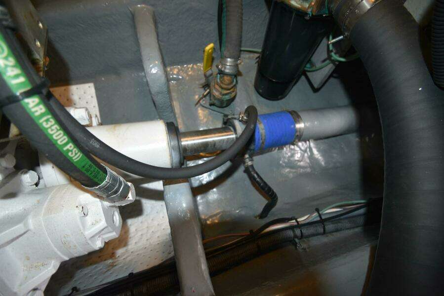 2000 Sea Ray 480 Sedan Bridge Power 9850225 983774575 0 240620250708 70