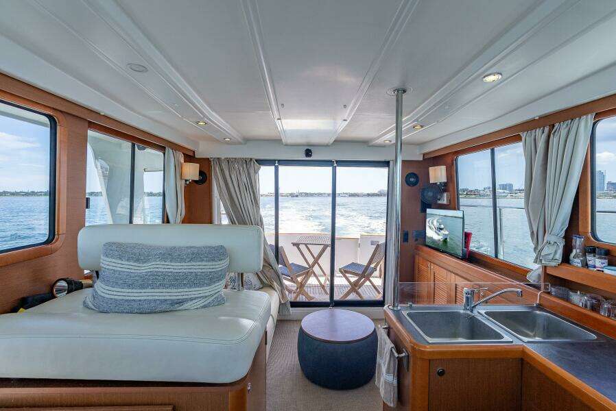 2015 Beneteau Swift Trawler 34