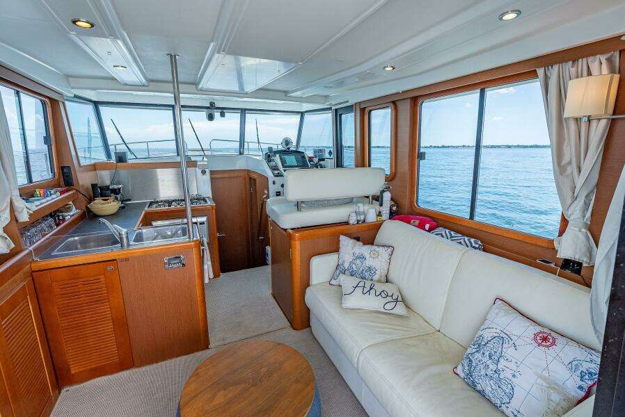 2015 Beneteau Swift Trawler 34