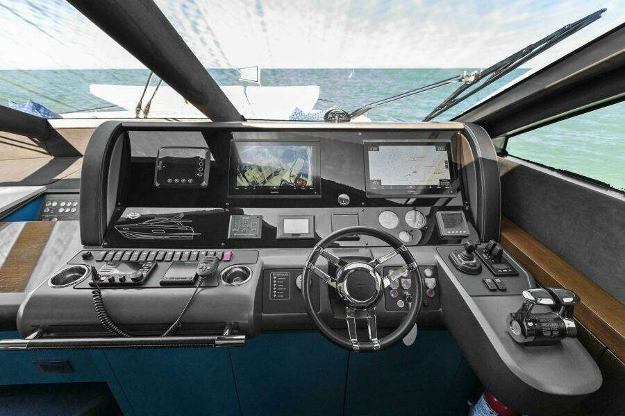 2013 Sunseeker 73 Manhattan