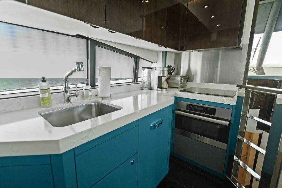 2013 Sunseeker 73 Manhattan