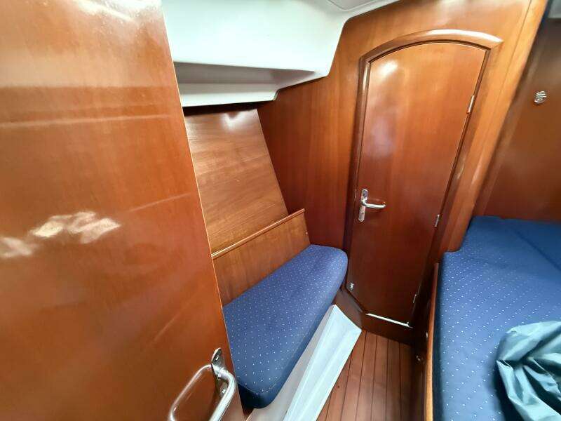 2003 Beneteau 